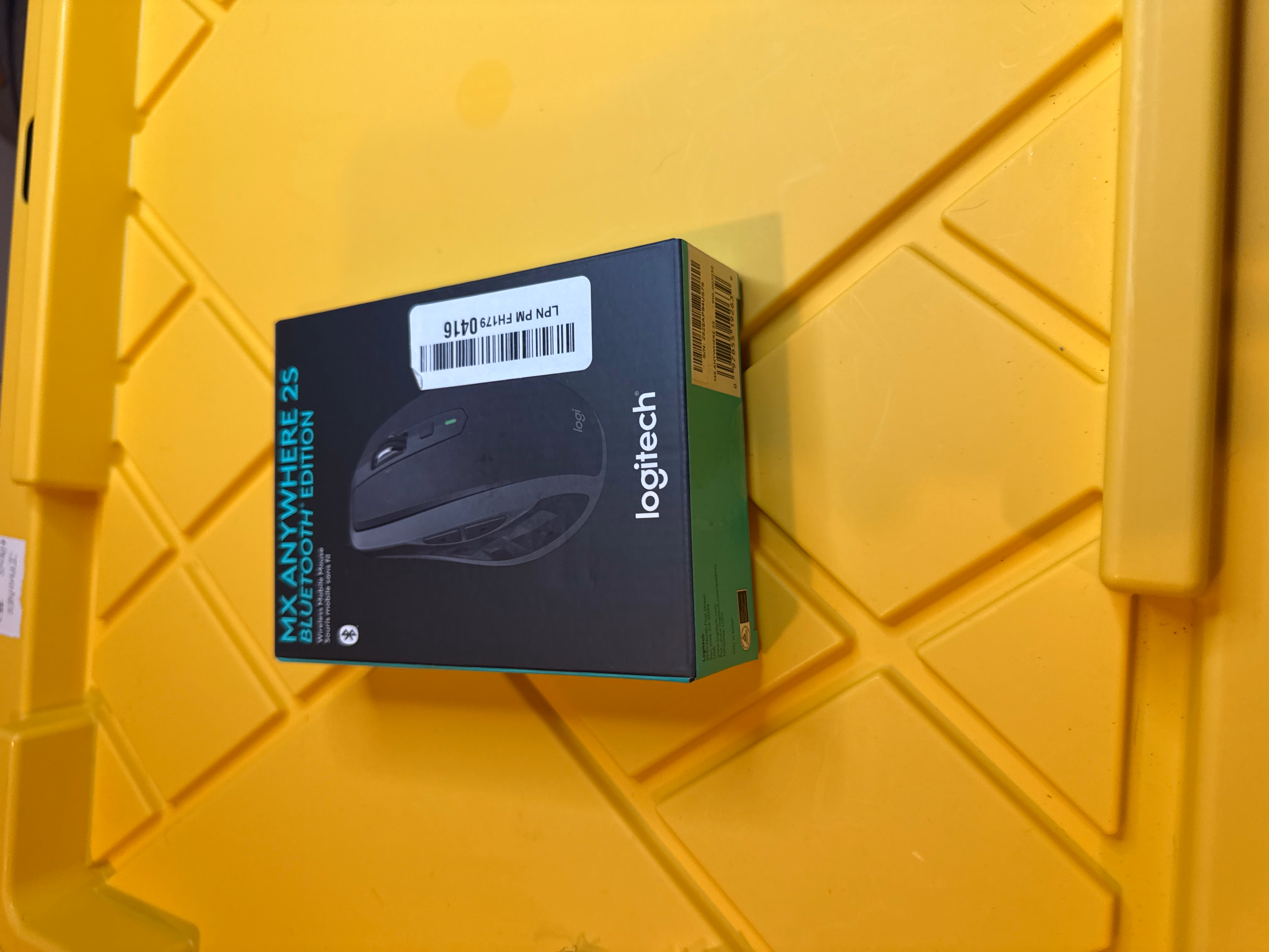Logitech MX Anywhere 2S Bluetooth Edition Compact Wireless Mouse 2024 Model thumbnail 3