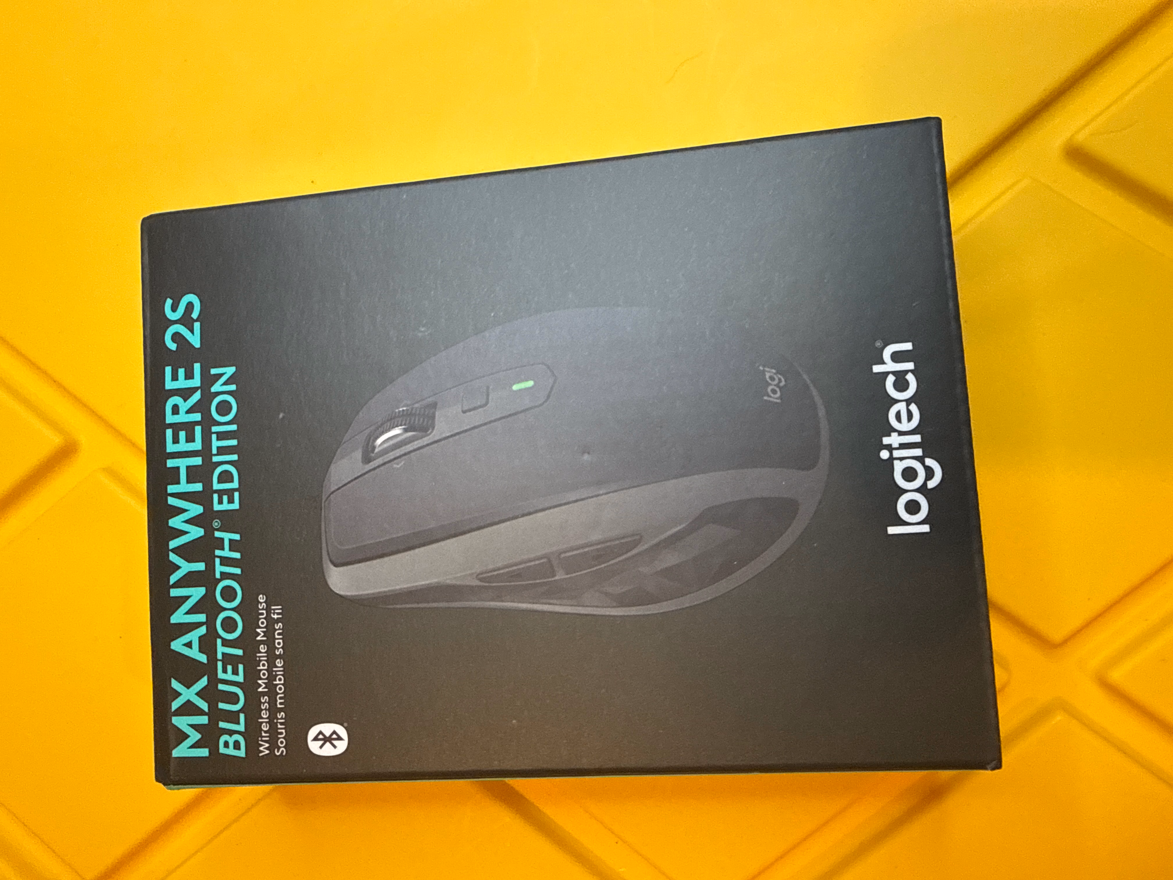 Logitech MX Anywhere 2S Bluetooth Edition Compact Wireless Mouse 2024 Model thumbnail 2