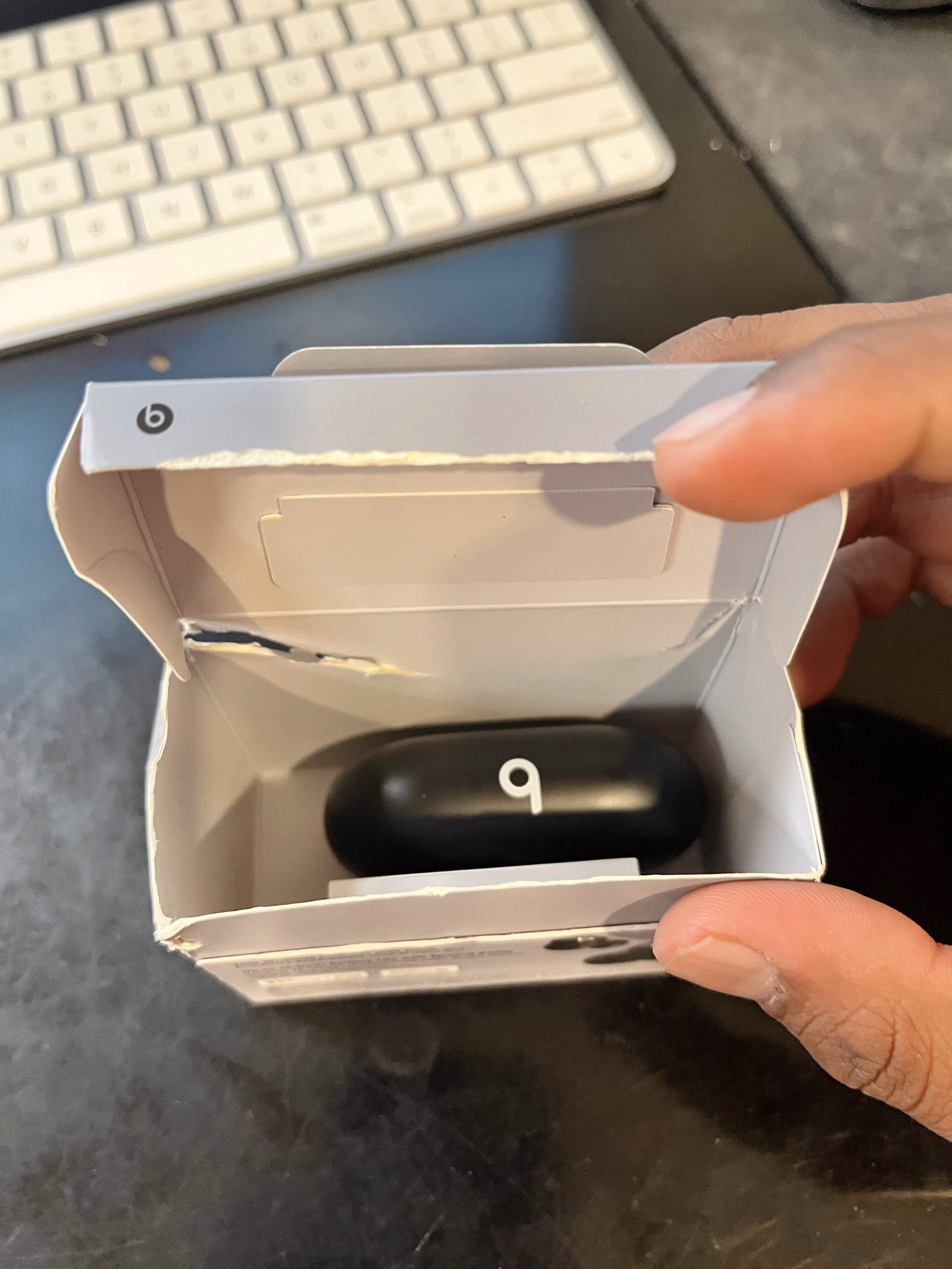 Beats Solo Buds - Wireless Bluetooth Earbuds | 18 Hours of Battery Life | Apple & Android Compatibility | Built-in Microphone - Matte Black thumbnail 4