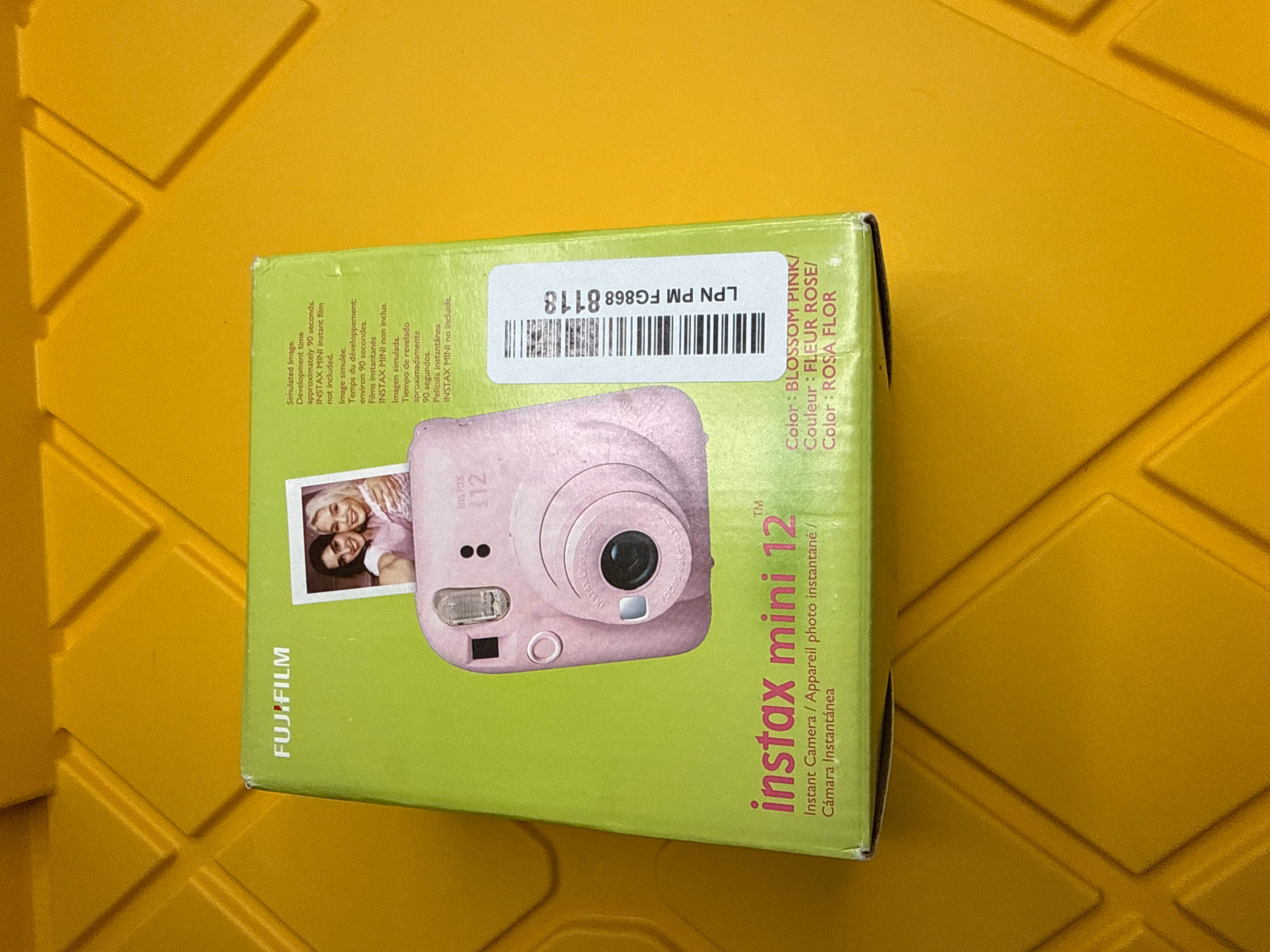 Fujifilm Instax Mini 12 Instant Camera FJMINI12BLS Blossom Pink thumbnail 2