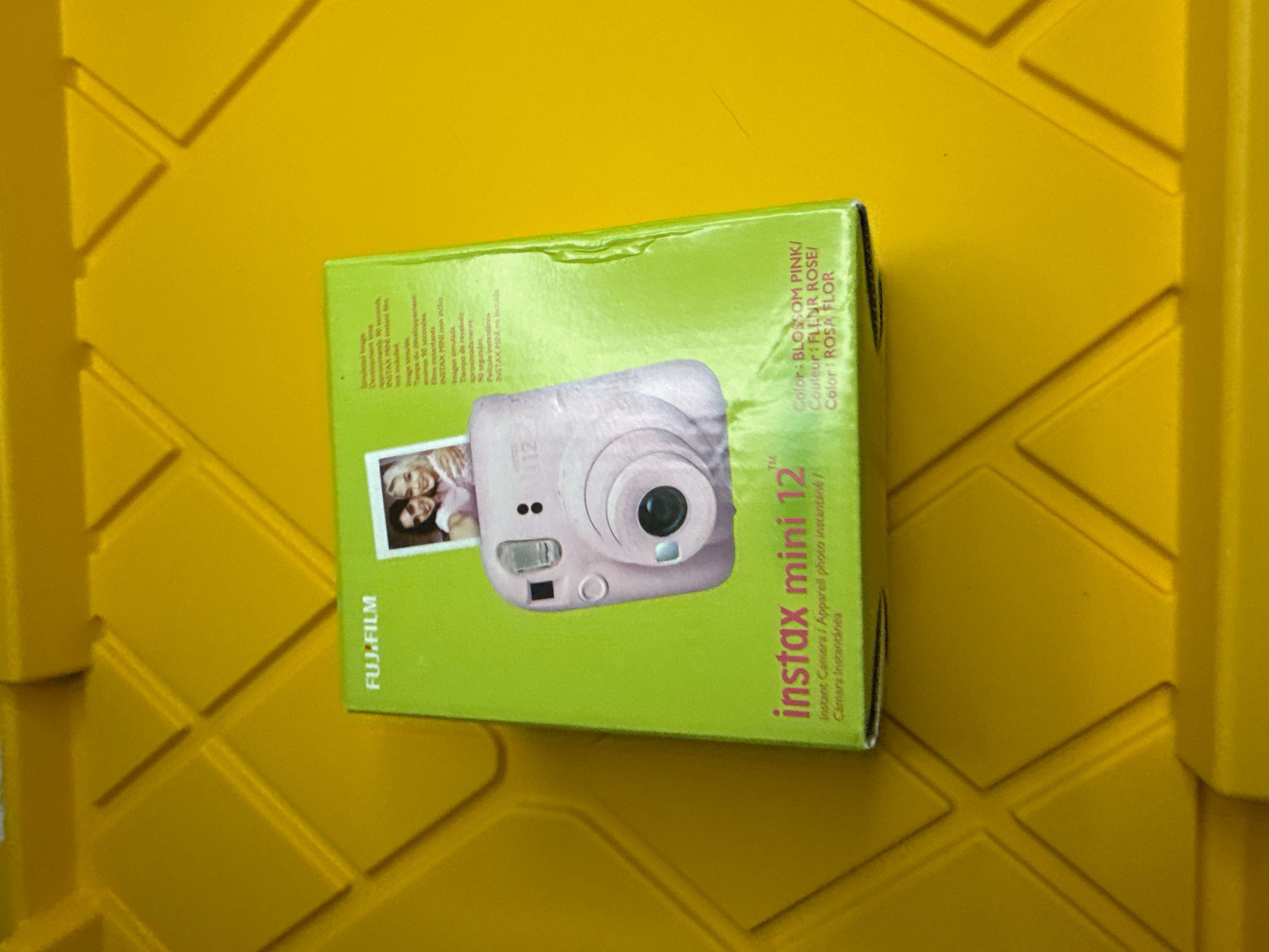 Fujifilm Instax Mini 12 Instant Camera FJMINI12BLS Blossom Pink thumbnail 3