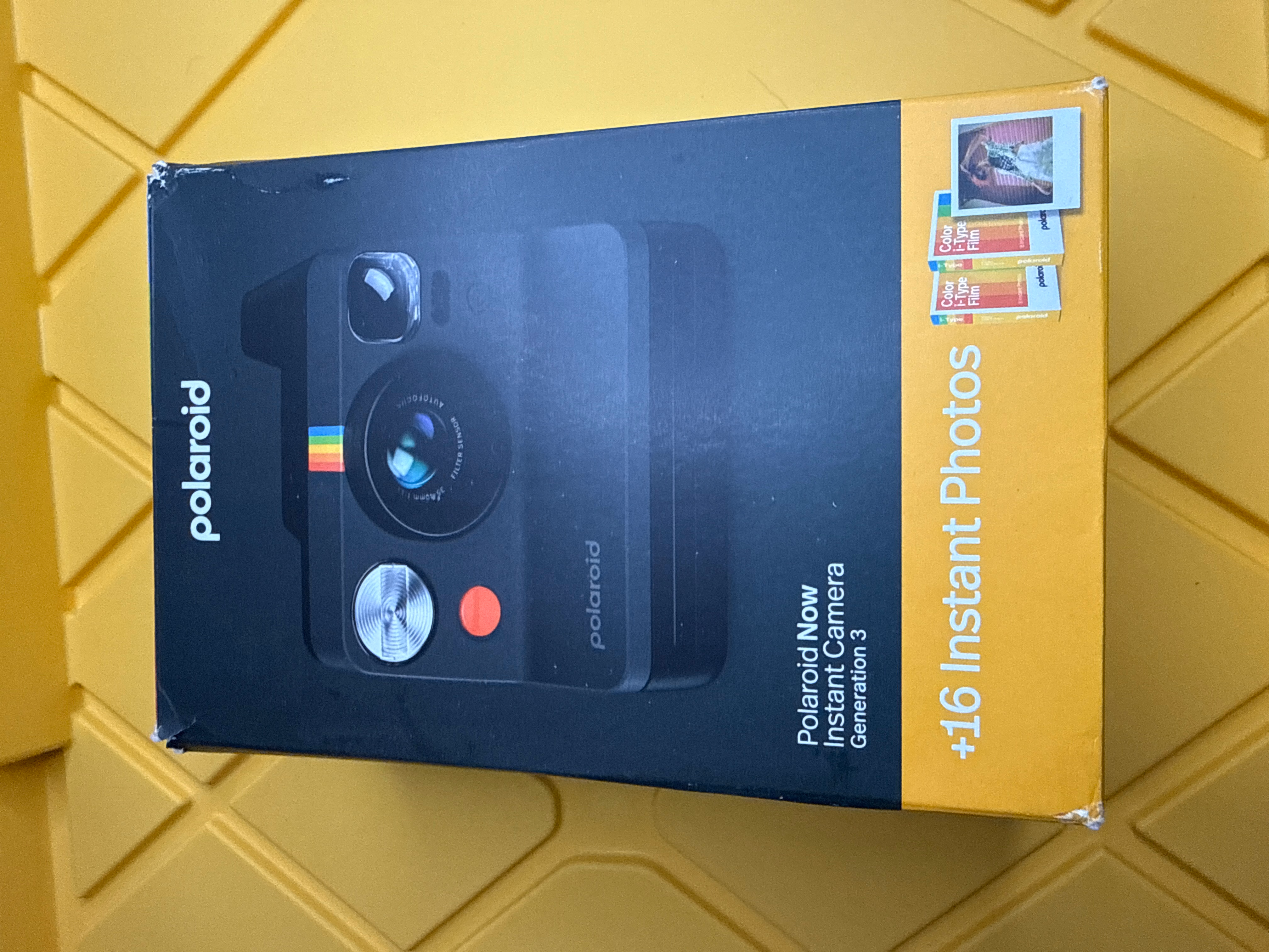 Polaroid Now 3rd Generation I-Type Instant Camera + Film Bundle 6560 Black thumbnail 2