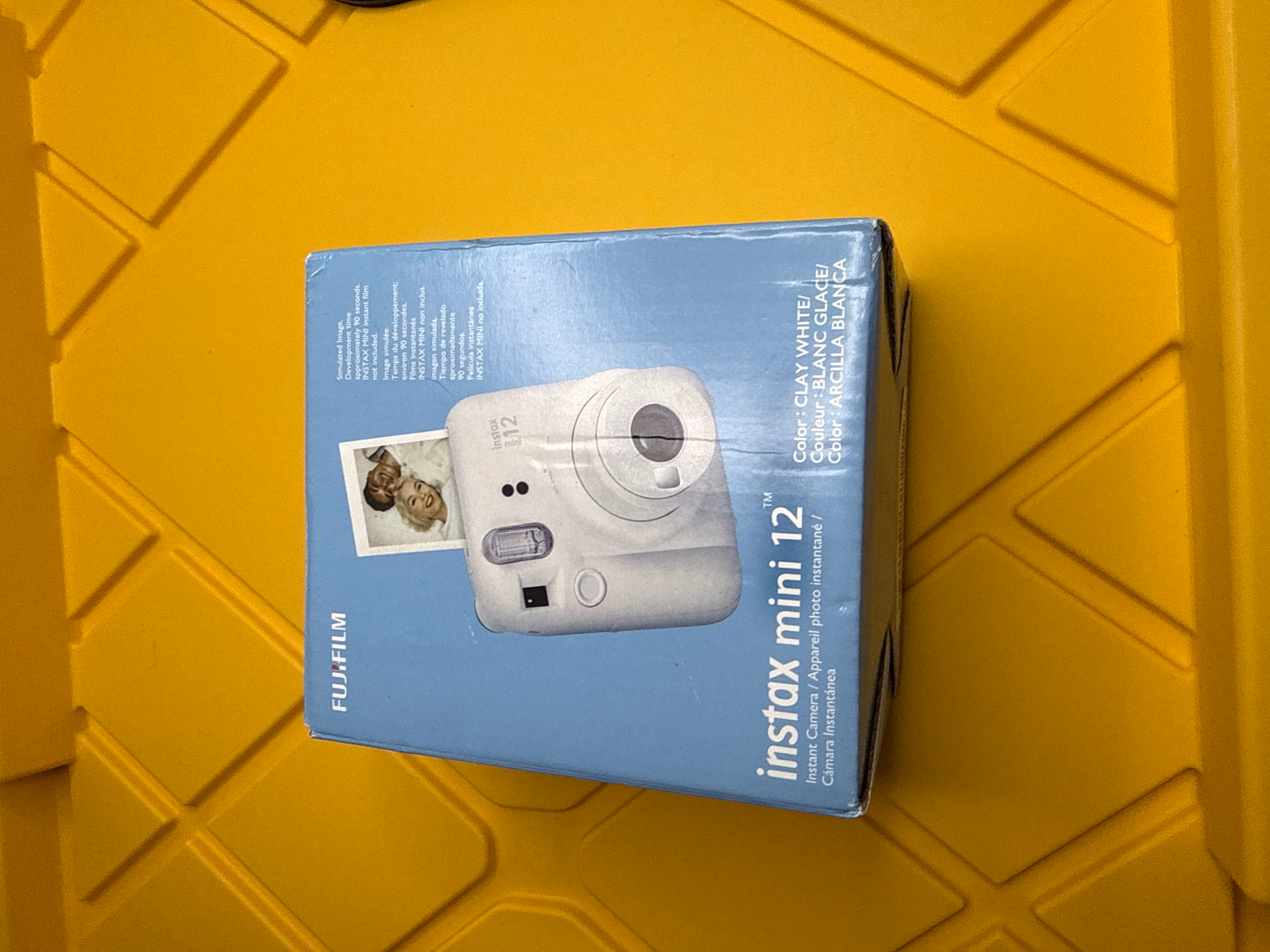 Fujifilm Instax Mini 12 Instant Film Camera FJMINI12CWH Clay White thumbnail 3
