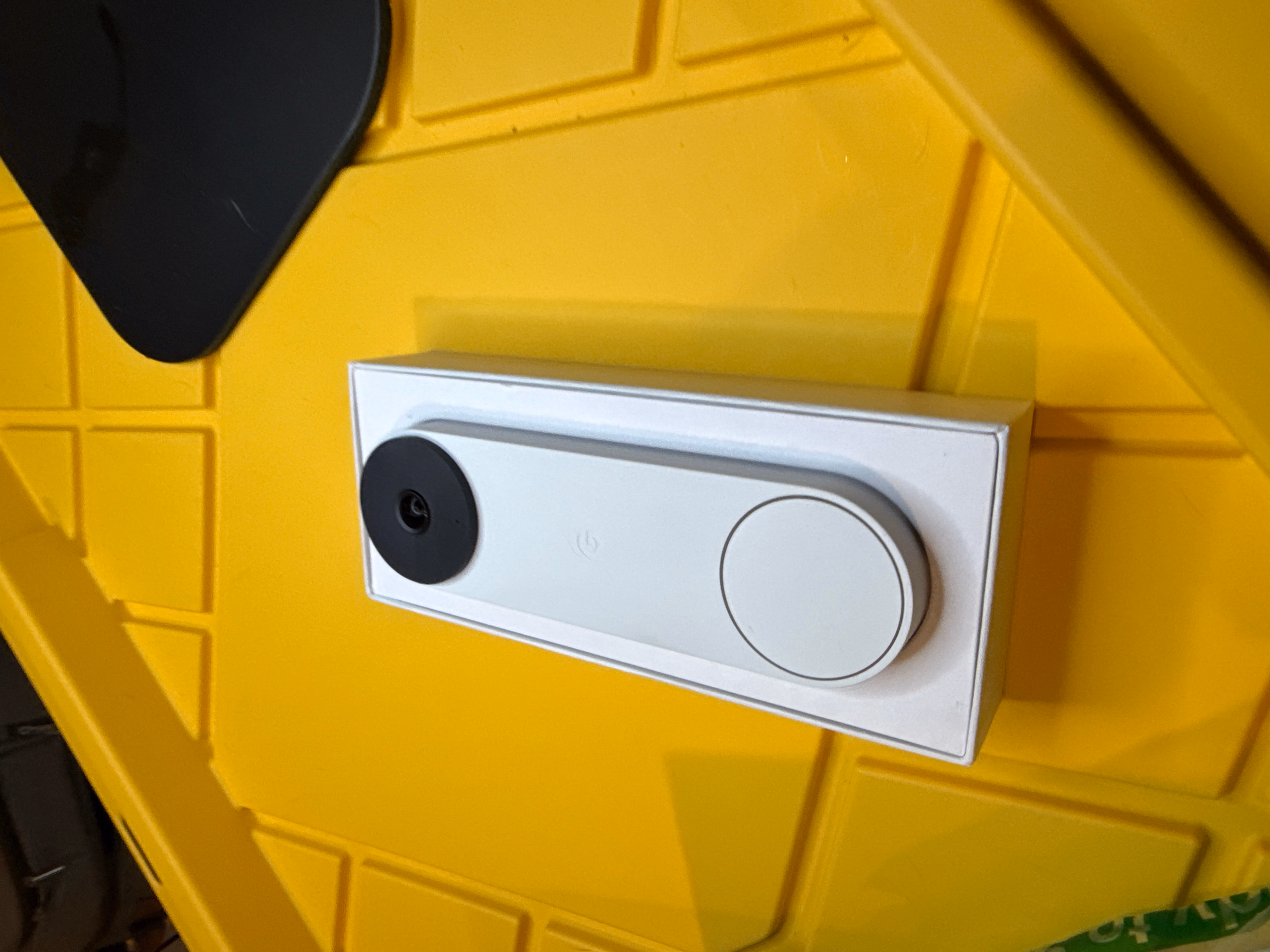 Google Nest Doorbell Battery Snow thumbnail 3