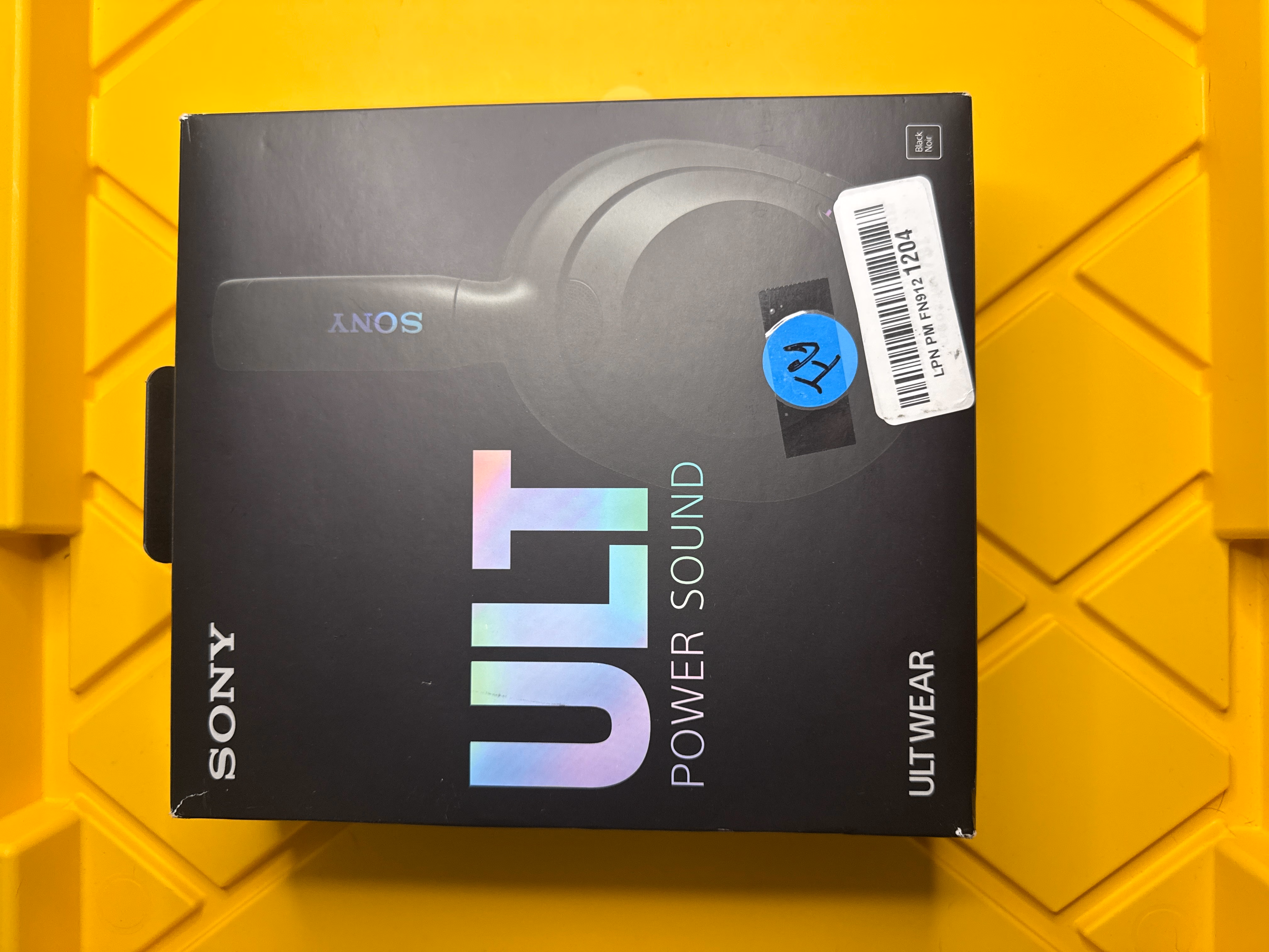 Sony ULT WEAR Over-Ear Noise Canceling Bluetooth Headphones Black thumbnail 2