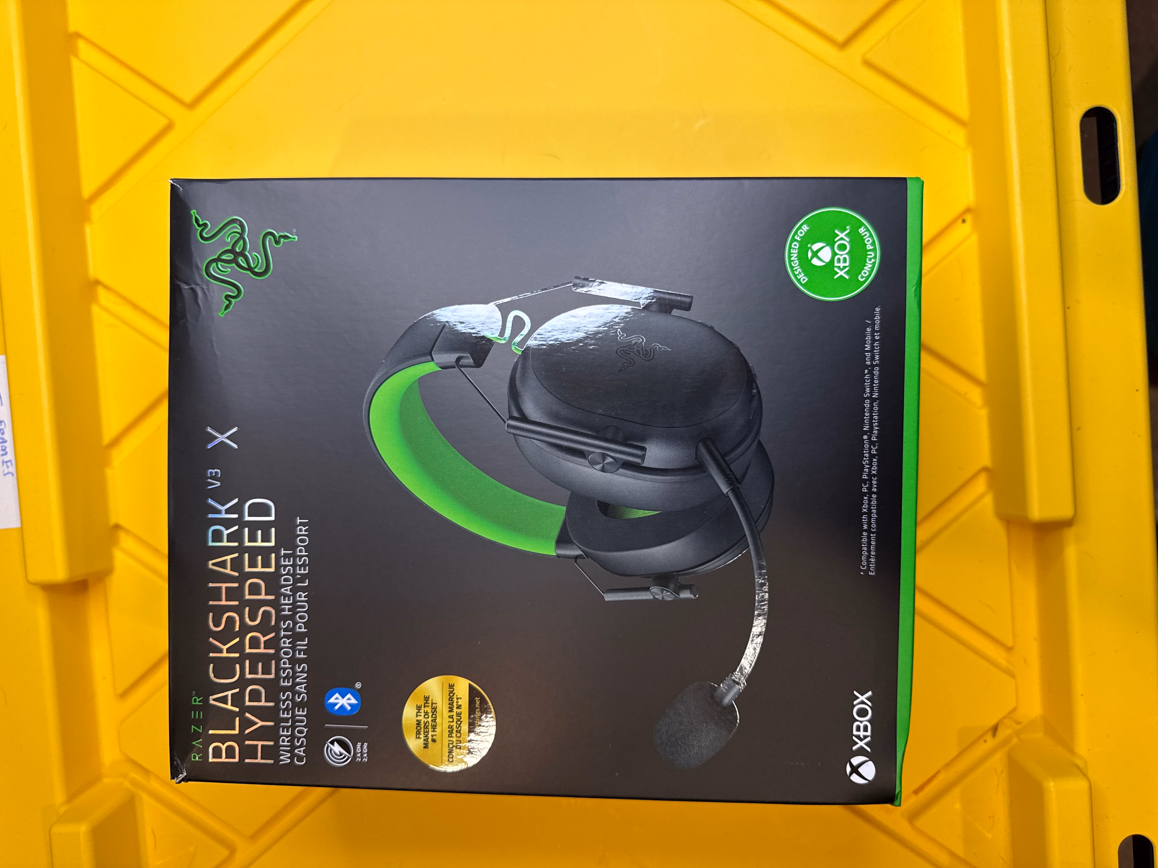 Razer BlackShark V3 X HyperSpeed Wireless Gaming Headset for Xbox PS5 Black thumbnail 2