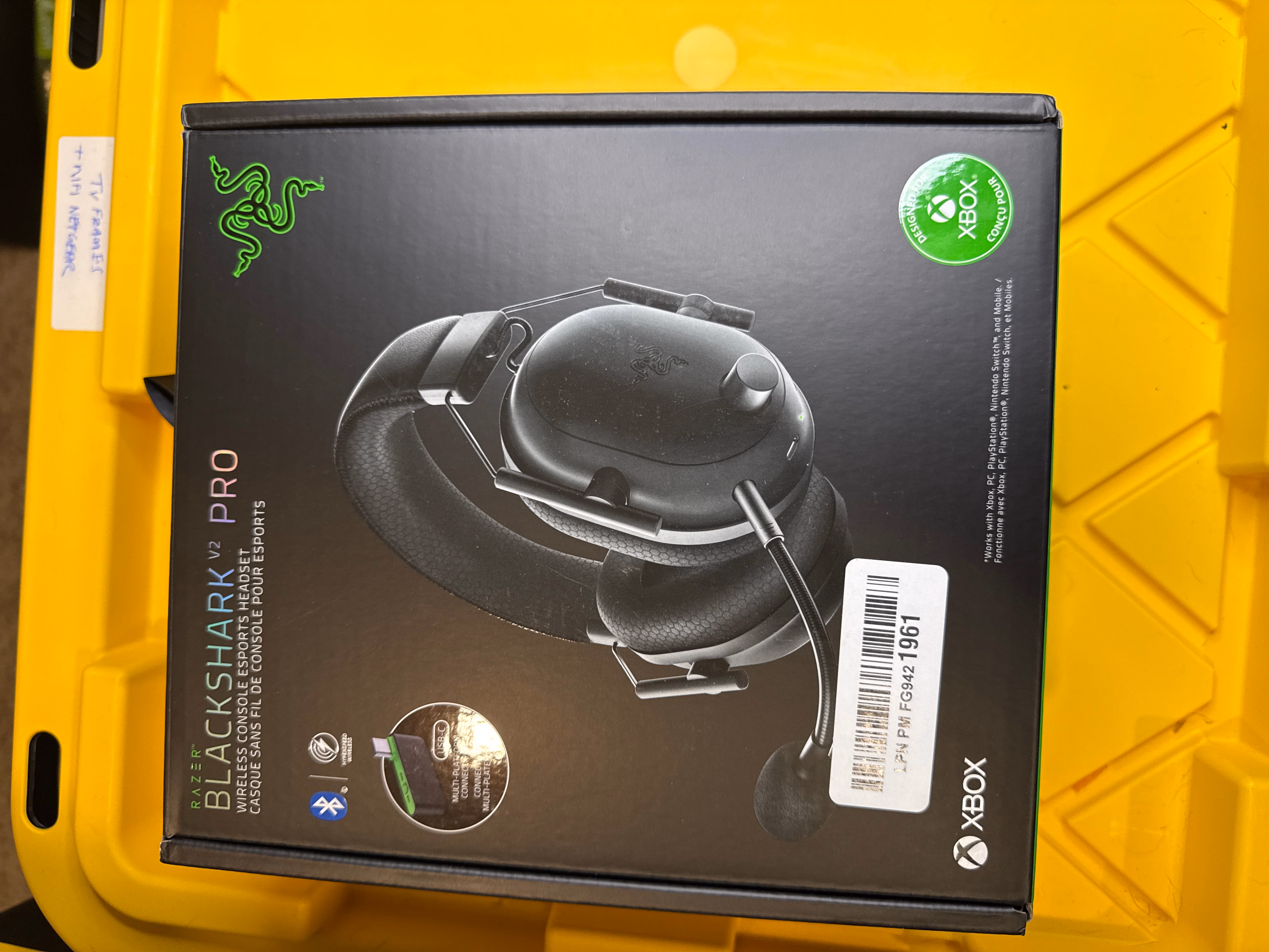 Razer BlackShark V2 Pro Wireless Xbox PS5 Gaming Headset Black thumbnail 2