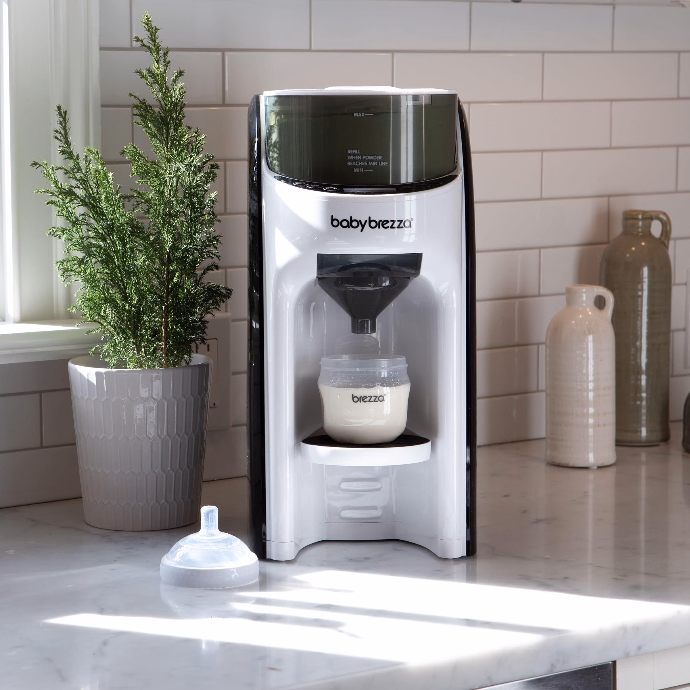 Baby Brezza New and Improved Formula Pro Advanced Formula Dispenser Machine - Automatically Mix a Warm Formula Bottle Instantly - Easily Make Bottle with Automatic Powder Blending, White thumbnail 4