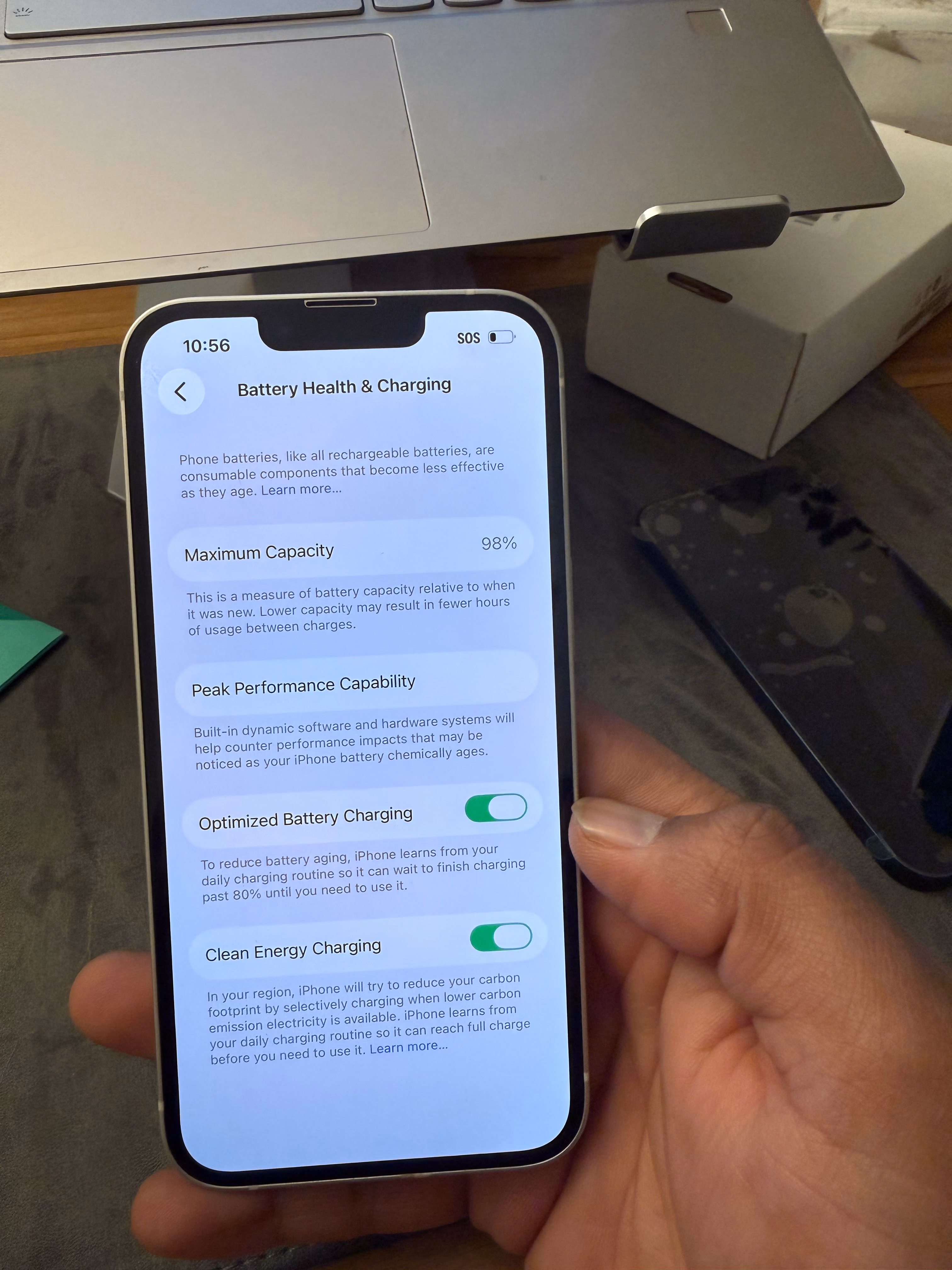 Apple iPhone 14, 128GB, Starlight - Unlocked (Amazon Renewed) thumbnail 3
