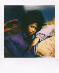 Polaroid Go Generation 2 - Mini Instant Camera + Film Bundle (16 Photos Included) - Black (6280) thumbnail 3