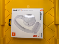 JBL Tune 520BT White Lightweight | Unit 1046 thumbnail 2
