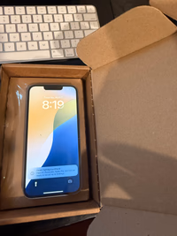 Apple iPhone 14, 128GB, Blue - Unlocked (Amazon Renewed) (Brand New) thumbnail 3