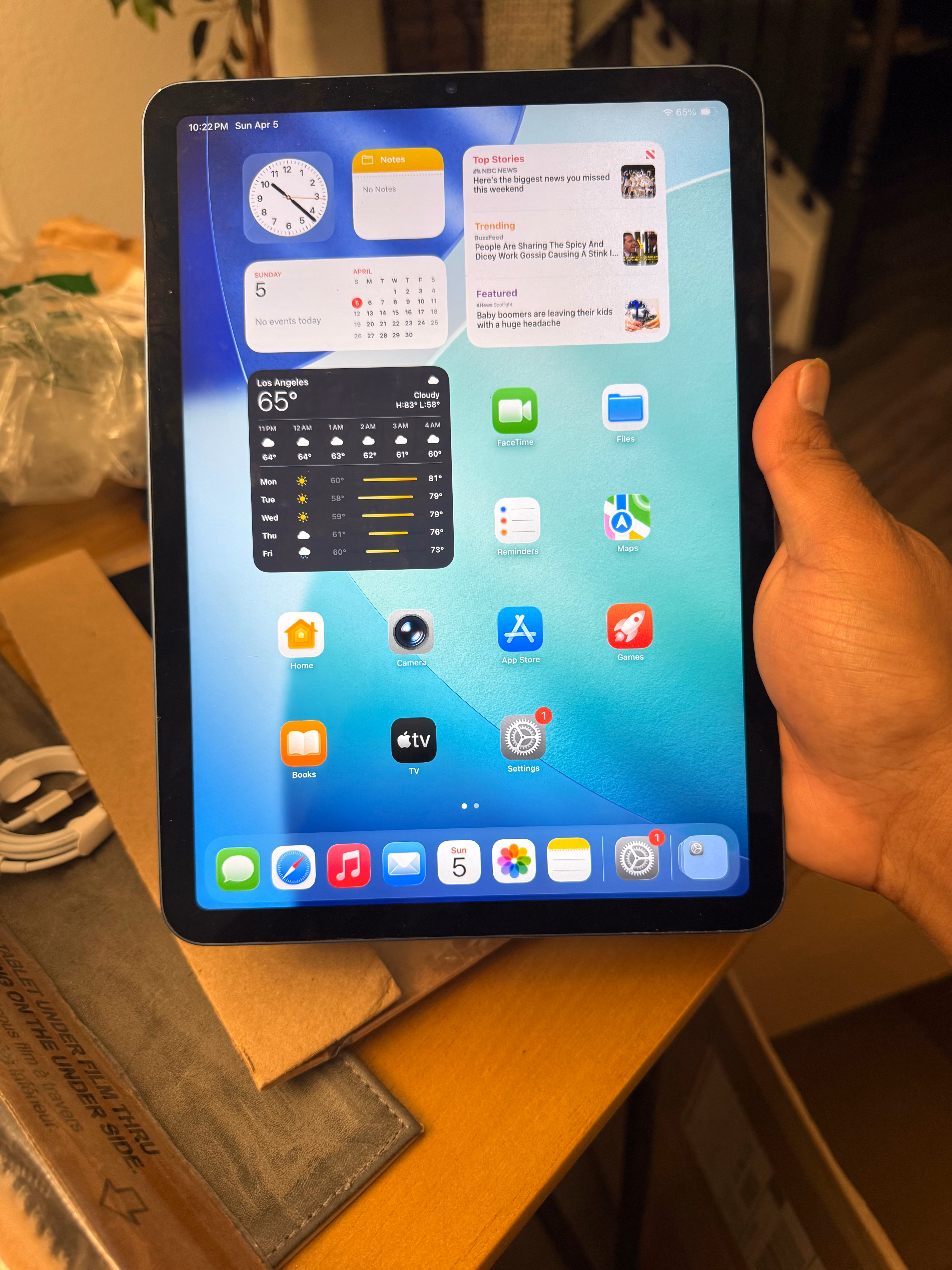 Apple Early 2022 iPad Air 5th Gen (10.9-inch, Wi-Fi, 64GB) Blue (Amazon Renewed) thumbnail 2