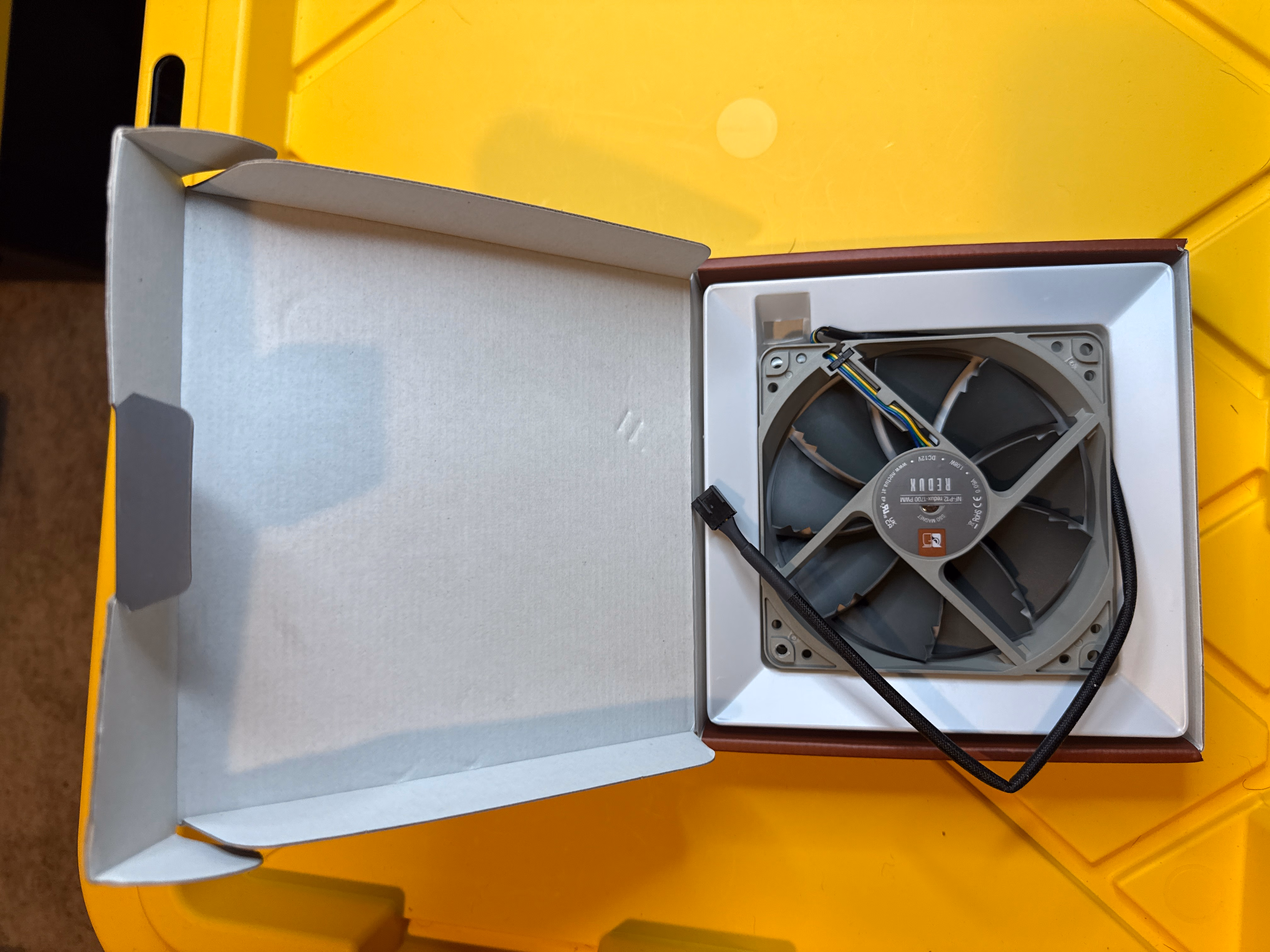 Noctua NF-P12 redux-1700 PWM 4-Pin RPM (120mm Grey thumbnail 3