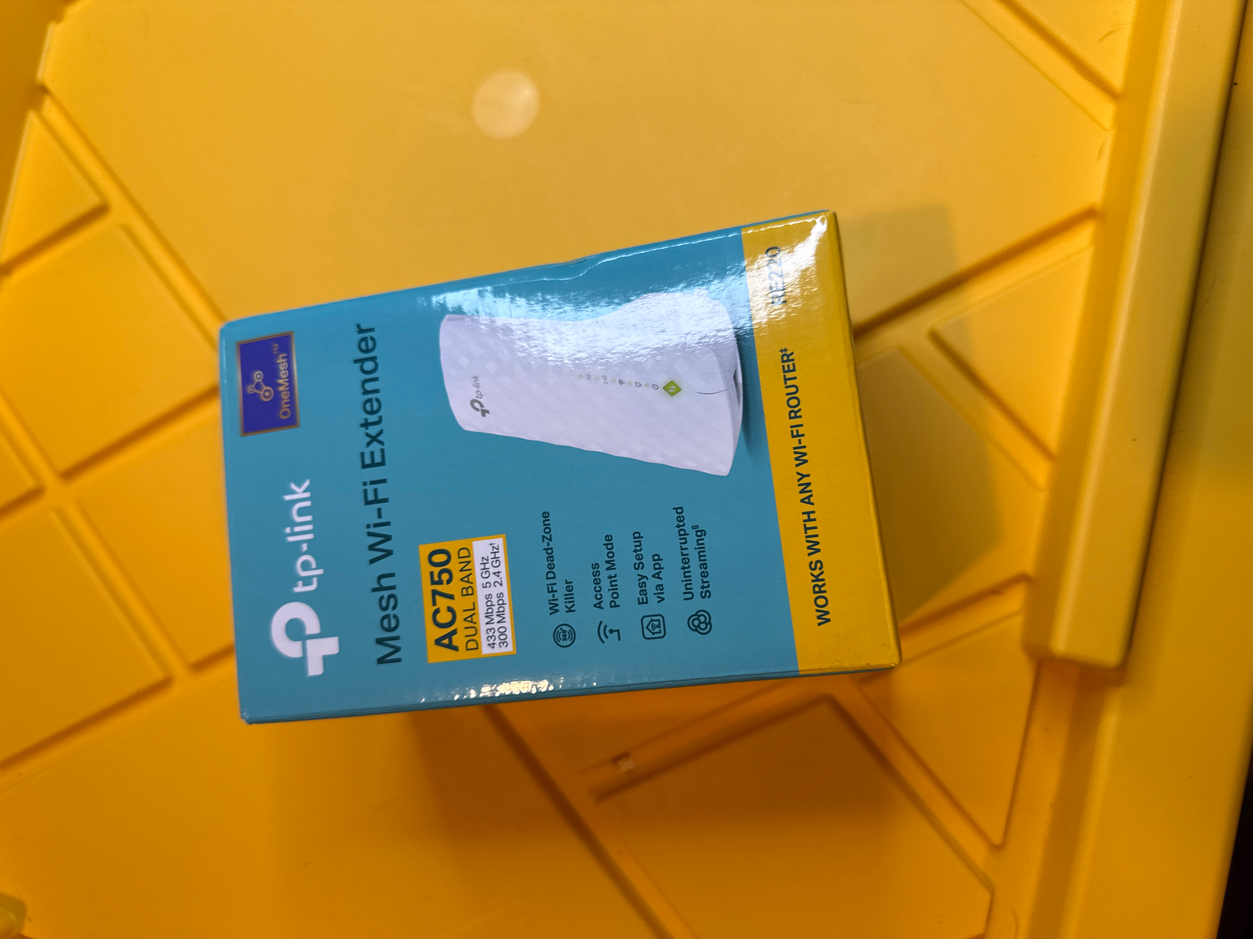 TP-Link WiFi Extender with Ethernet Port – Open Box thumbnail 2