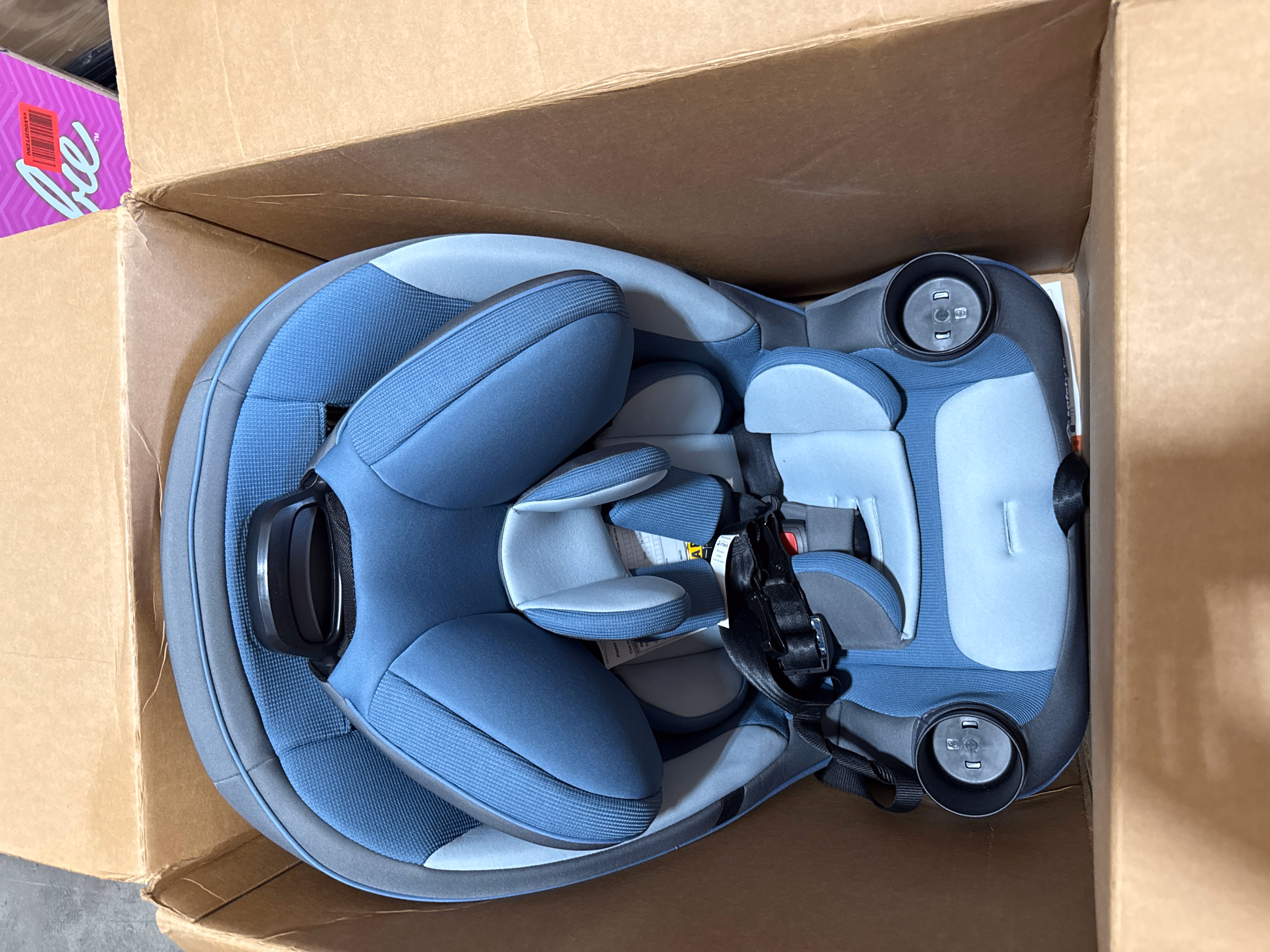 Safety 1st Grow and Go All-in-One Slim Convertible Car Seat, Rear Facing, 5-40 lbs, Forward Facing (30–65 lbs), High Back Booster Seat 40-100 pounds, Alaskan Blue thumbnail 5