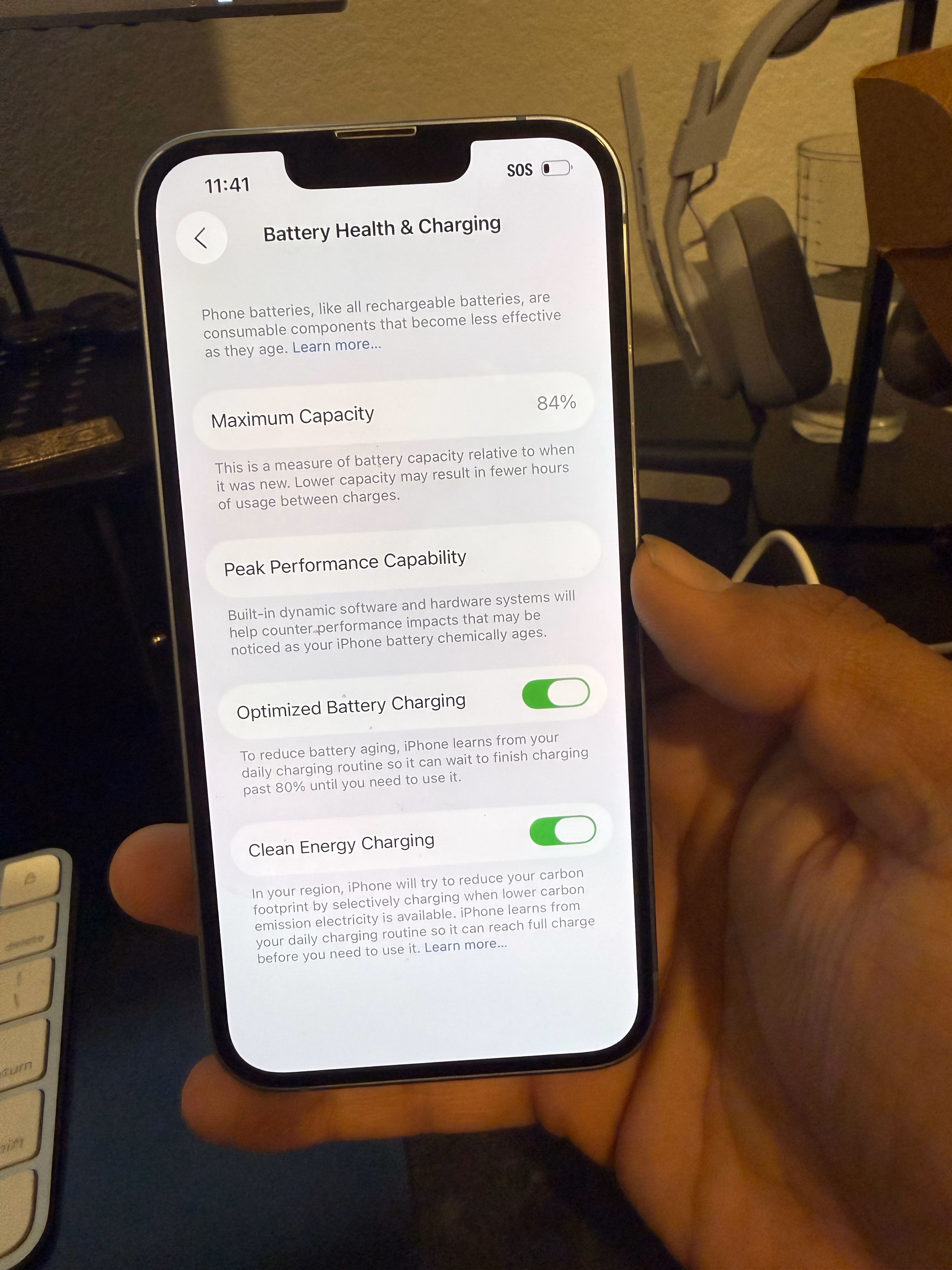 Apple iPhone 14, 256GB, Blue - Unlocked (Amazon Renewed) thumbnail 3