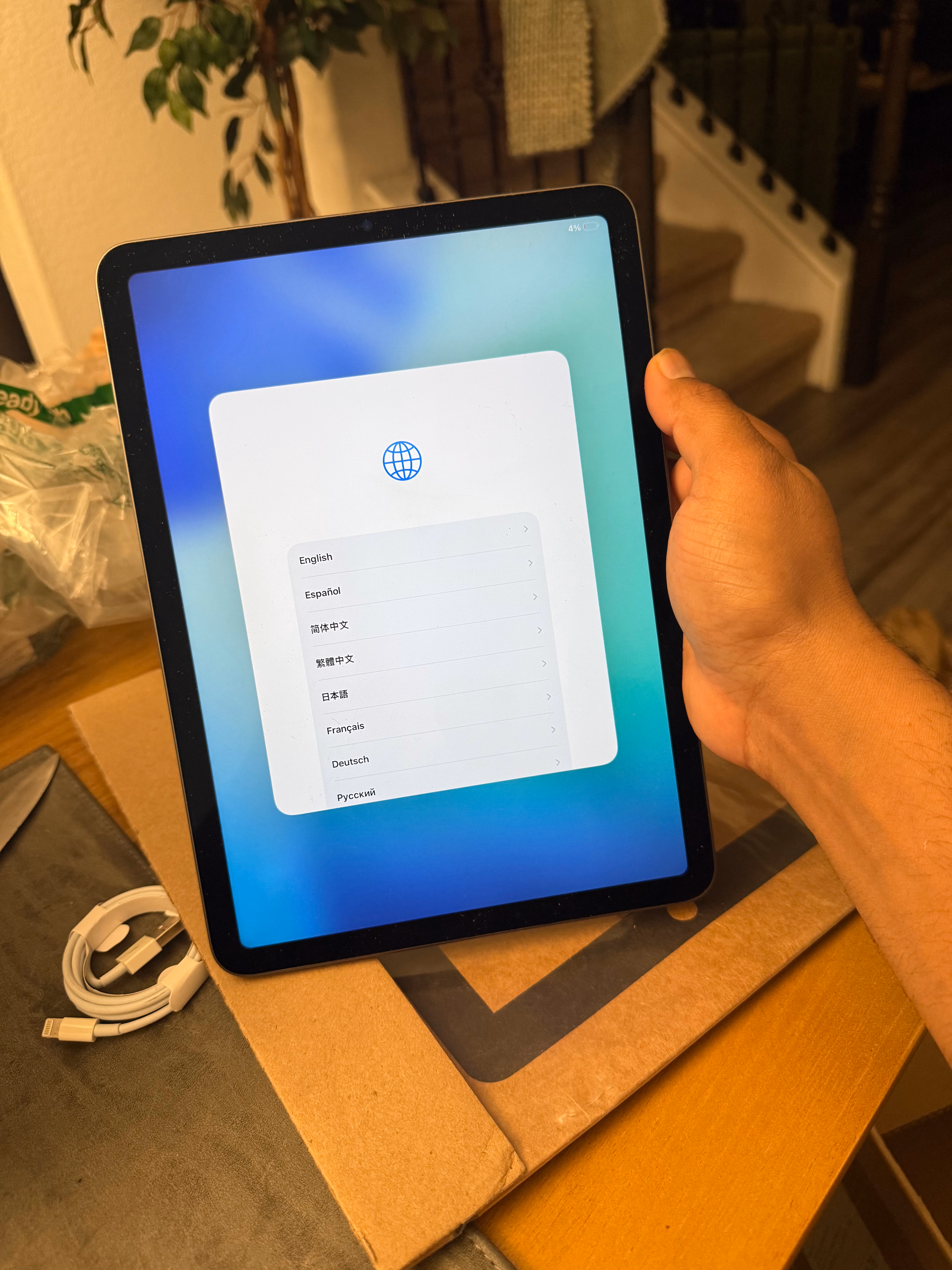 Apple Early 2022 iPad Air 5th Gen, 10.9-inch, Wi-Fi, 64GB, Space Gray (Amazon Renewed) thumbnail 3