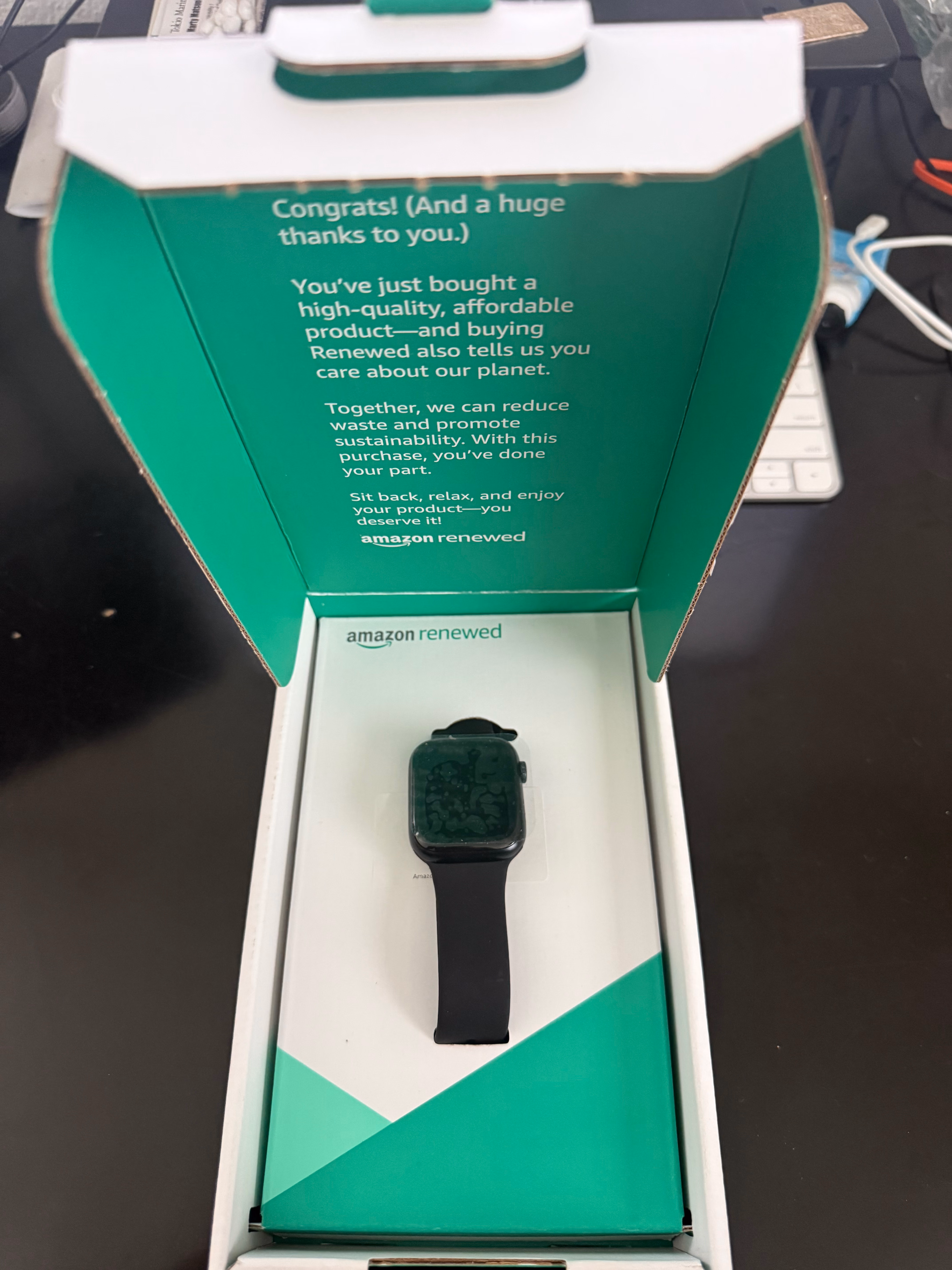 Apple Watch Series 8 (GPS, 41MM) - Midnight Aluminum Case with Midnight Sport Band S/M (Amazon Renewed Premium) thumbnail 2