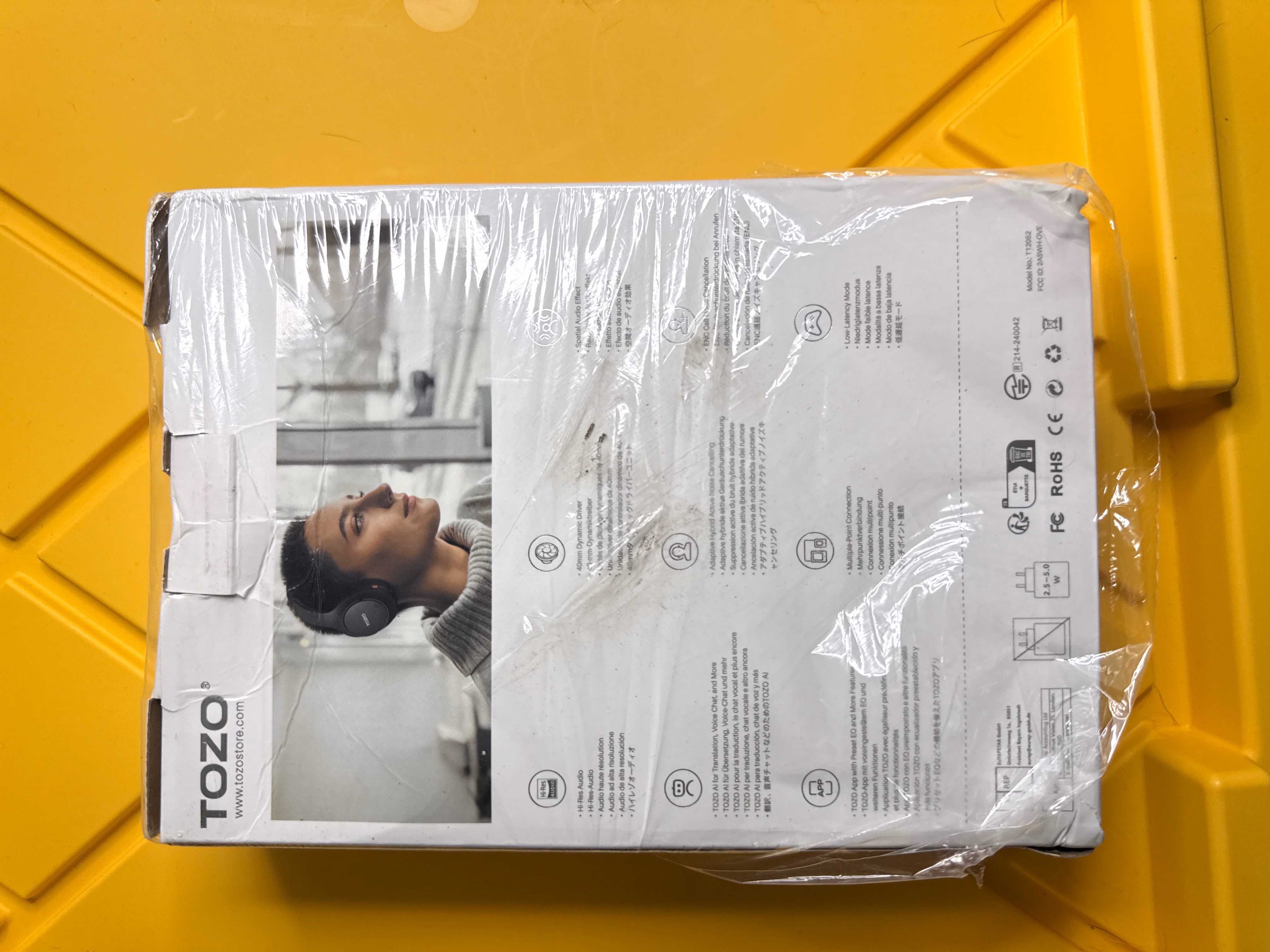 TOZO HT3 Hybrid Noise Cancelling Headphones thumbnail 3