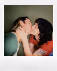 Polaroid Go Generation 2 - Mini Instant Film Camera - Purple (9183) - Only Compatible with Go Film thumbnail 3